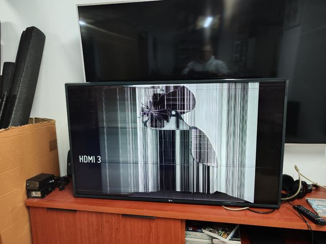 LG 49UM7004