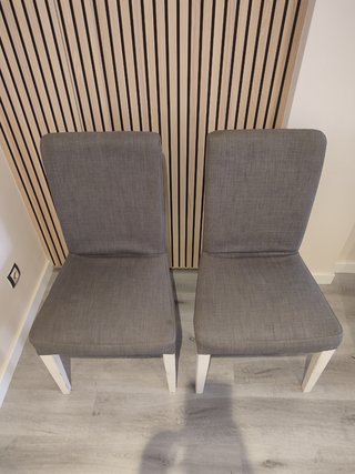 Mesa y sillas