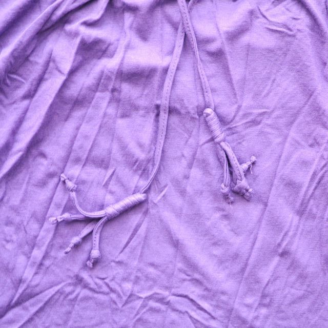 canotta viola con nappine