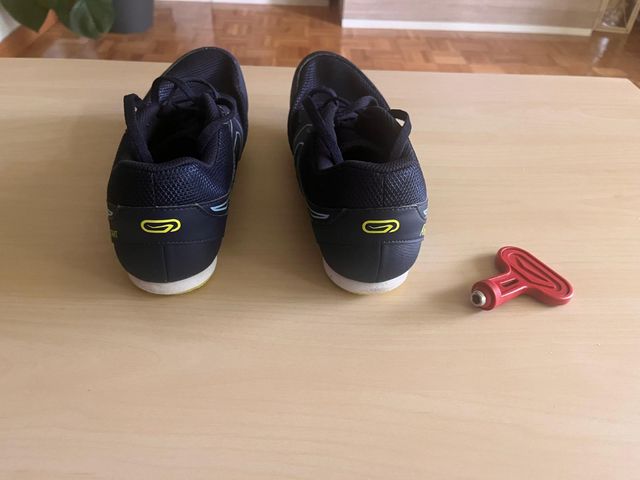 Zapatillas atletismo clavos