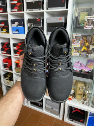 Jordan First Class 