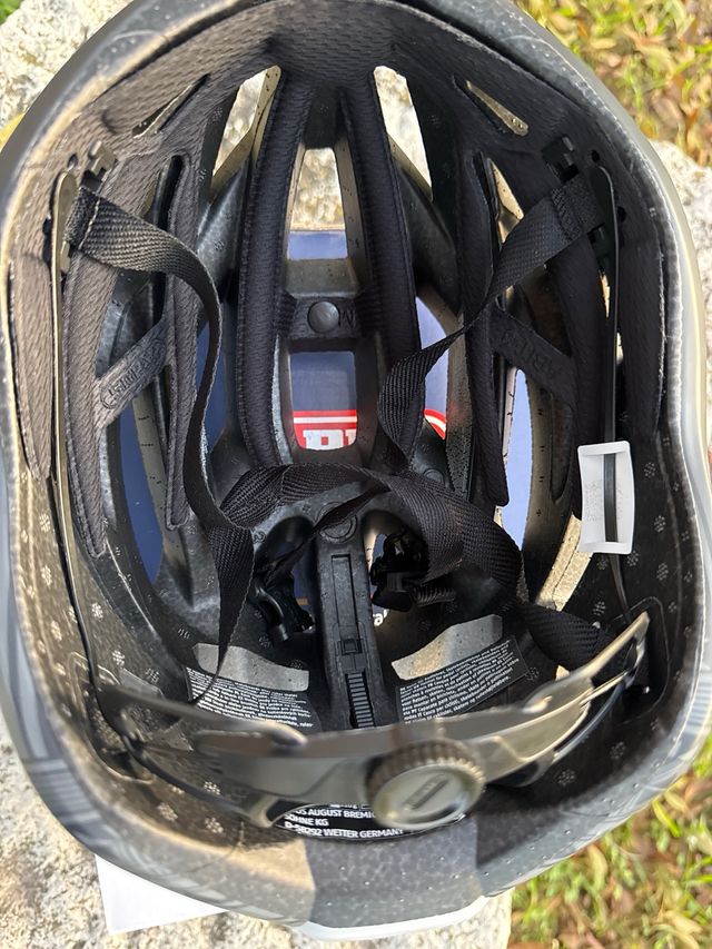 Casco Abus Road Stormchaser