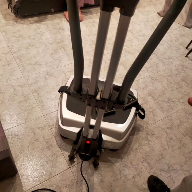 Maquina bibratoria de gimnasio