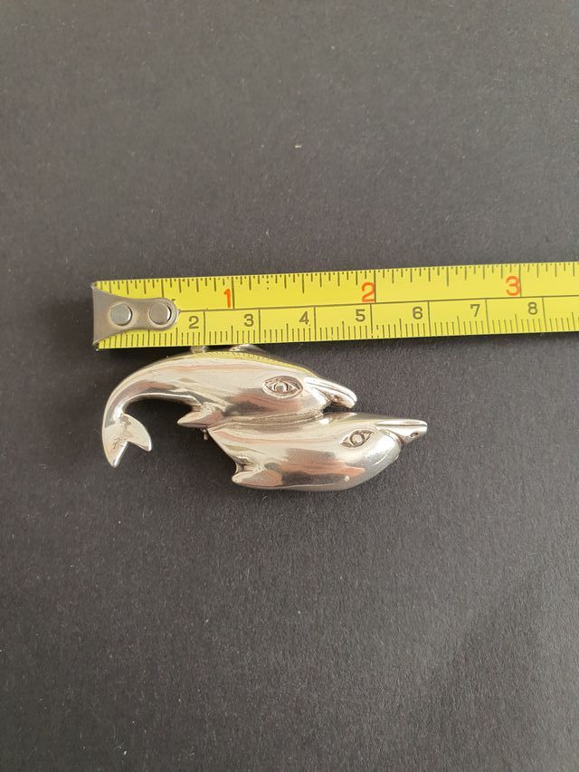 Antiguo broche plata de ley. Delfines. México