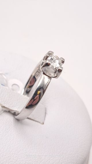 SOLITARIO CON DIAMANTE 