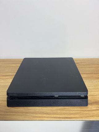 Playstation 4 Slim 1Tb
