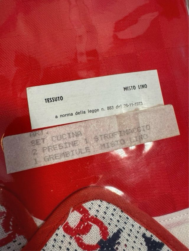 Set cucina (bianco e rosso) misto lino
