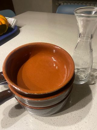 3 ciotole in terracotta e quartino