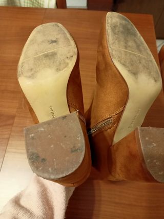 Stivaletti donna in finto camoscio n.36