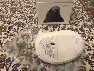 Mouse Verticale Nulea M510 Bianco angolo di 57°
