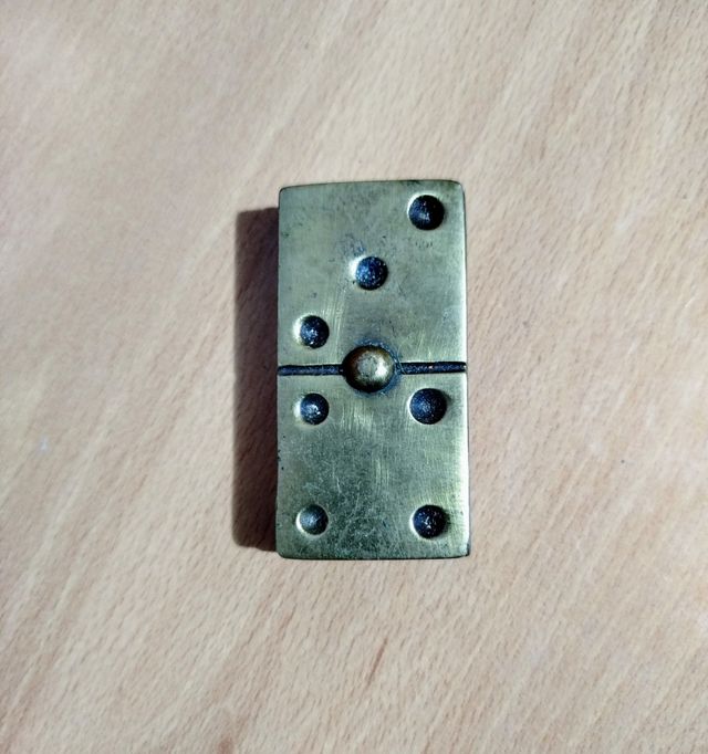 Ficha De Dominó Artesanal De Bronce