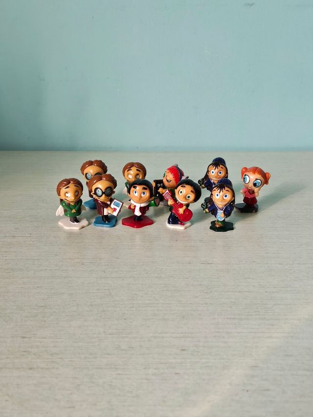 Funny Students Kinder 2007 - 10 personaggi