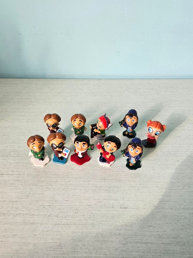 Funny Students Kinder 2007 - 10 personaggi