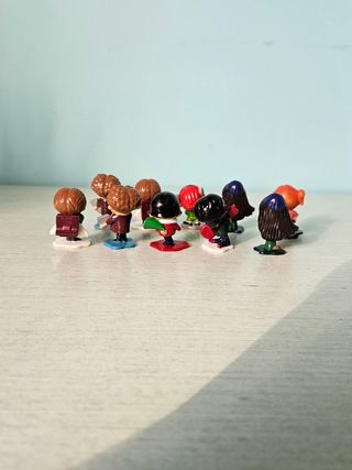 Funny Students Kinder 2007 - 10 personaggi