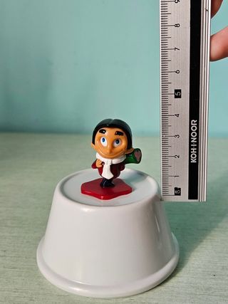 Funny Students Kinder 2007 - 10 personaggi