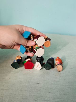 Funny Students Kinder 2007 - 10 personaggi