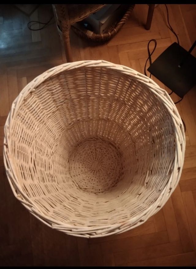 Cesto de mimbre para la ropa sin tapa