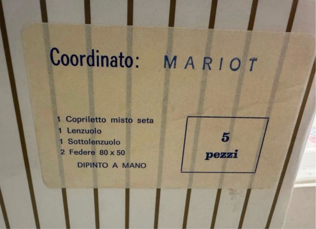 Set coordinato. Copriletto più lenzuola. Dipinto.