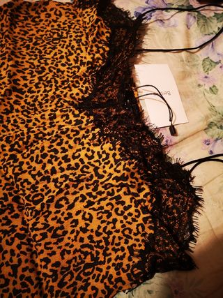 Niki de tirantes de leopardo