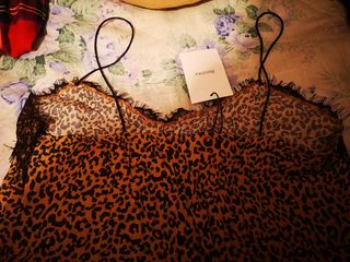 Niki de tirantes de leopardo