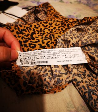 Niki de tirantes de leopardo