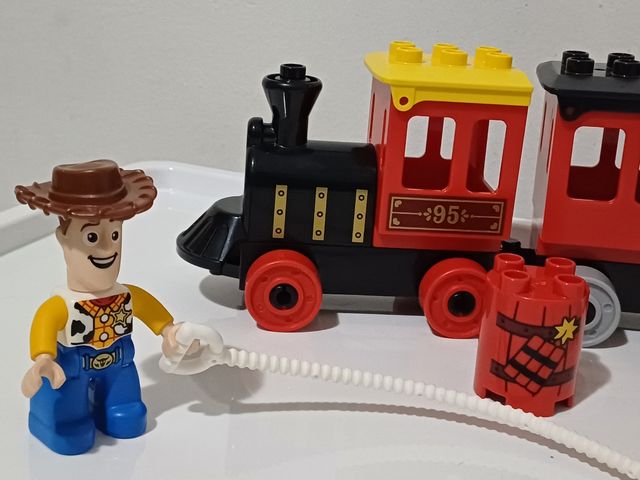 Lego Duplo tren Toy Story