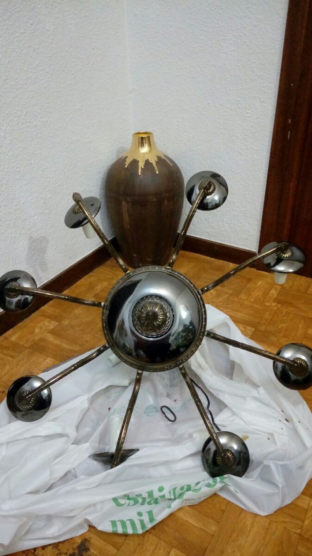 Lámpara antigua de techo