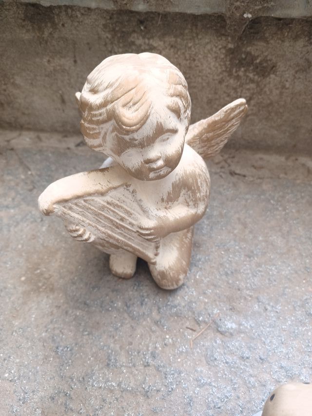 angioletti in gesso e ceramica