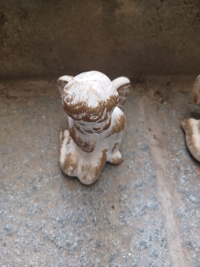 angioletti in gesso e ceramica