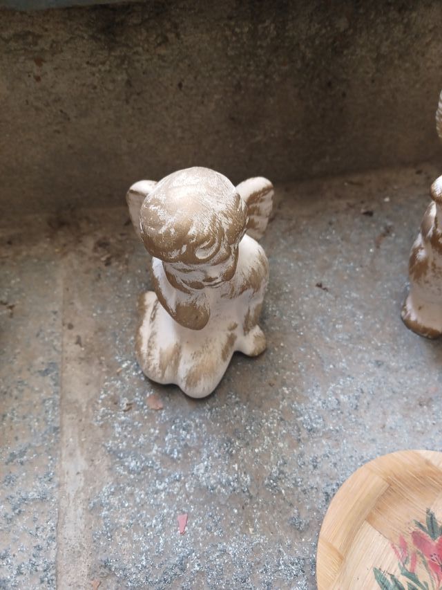 angioletti in gesso e ceramica