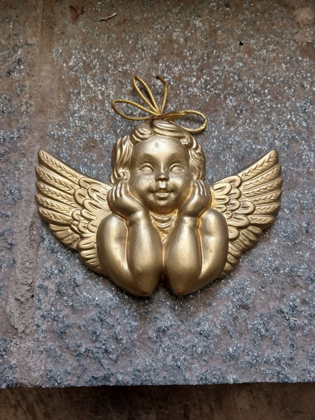 angioletti in gesso e ceramica