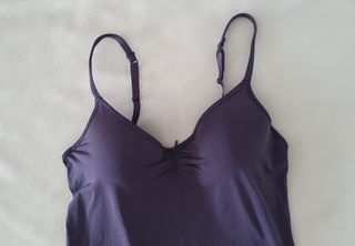 Camiseta sujetador morada 90C