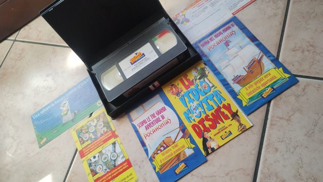 VHS Pocahontas (1996) 🌿🌊🎬 + Fogli Illustrativi