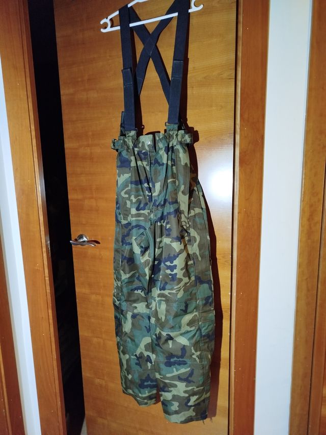 Pantalón camuplaje impermeable