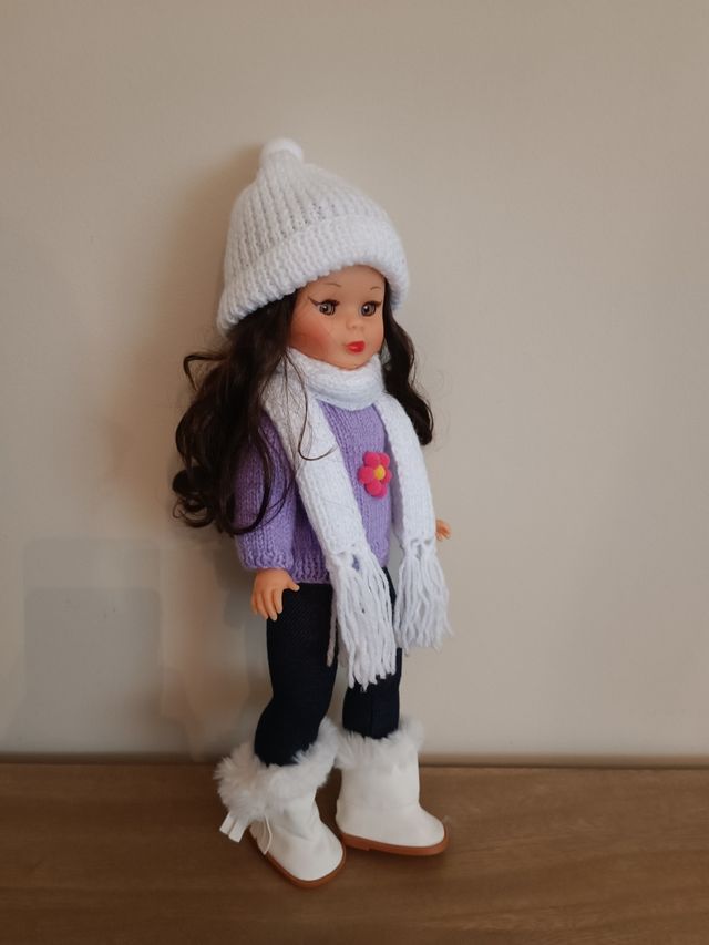 Gorro y bufanda muñeca Nancy