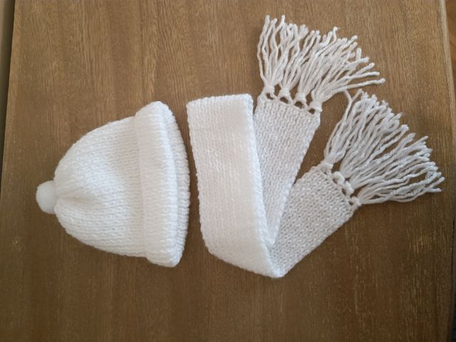 Gorro y bufanda muñeca Nancy