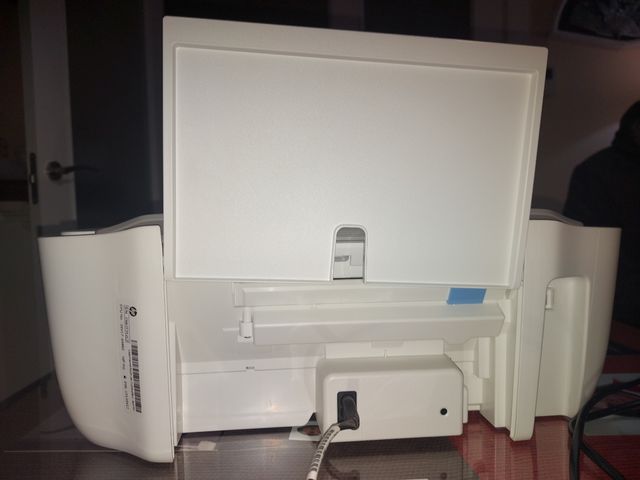 Impresora DeskJet 2720