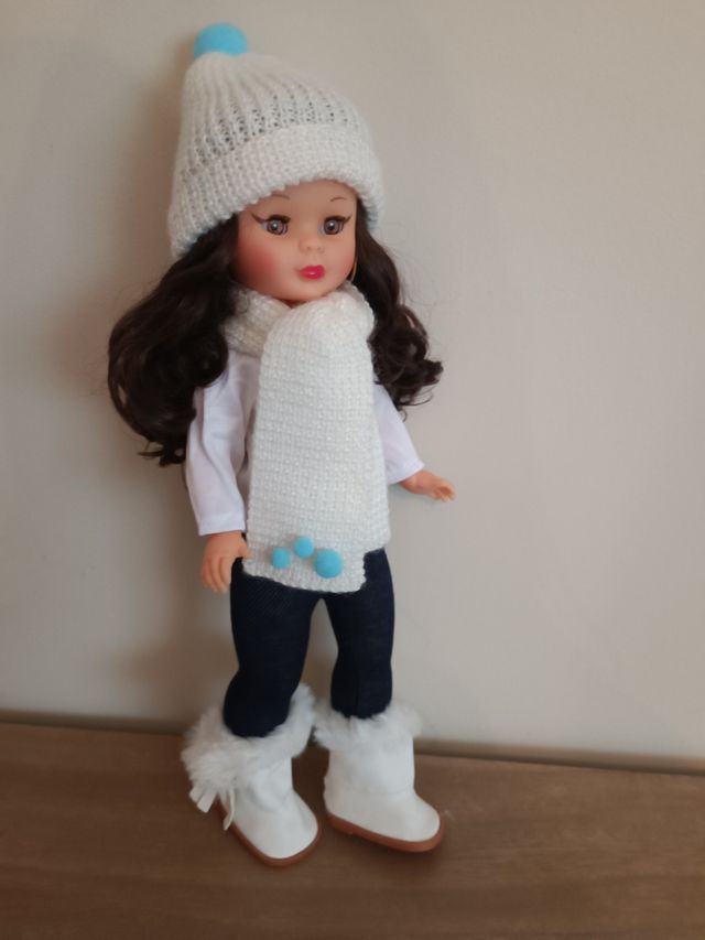 Gorro y bufanda muñeca Nancy
