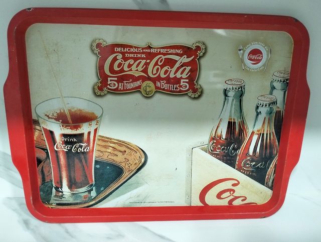 Dos bandejas de Coca Cola orginales