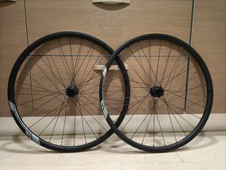 Llantas gravel black Jack 