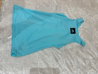 Camiseta tirantes deportiva 