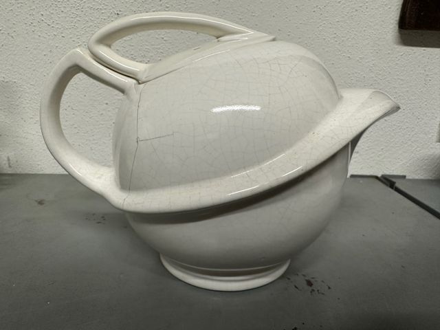 Teiera con coperchio design vintage