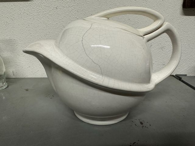 Teiera con coperchio design vintage