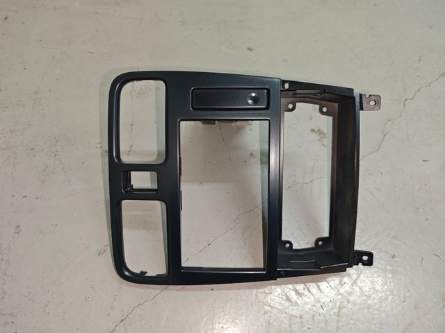 CONSOLA CENTRAL SUBARU FORESTER SG 