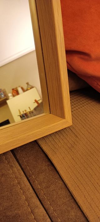 Espejo tono roble claro de Ikea