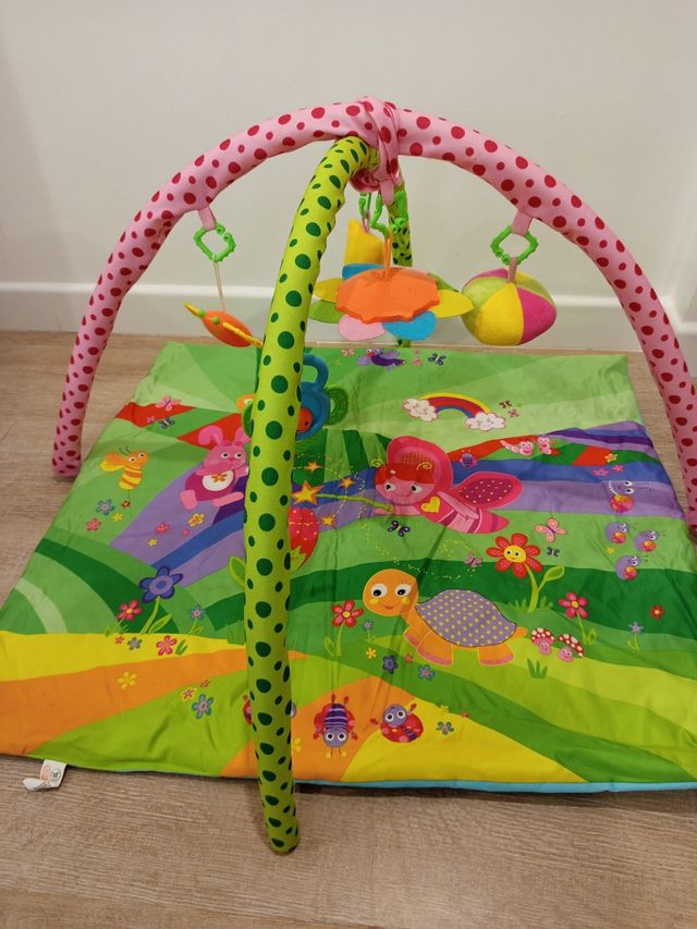 Alfombra gimnasio actividades bebe