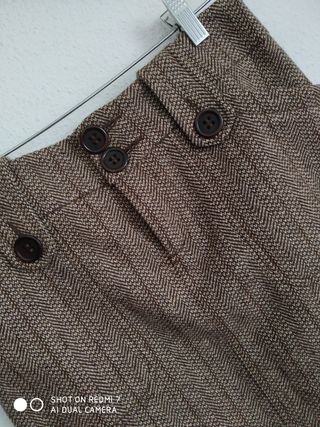 Falda con lana de Zara