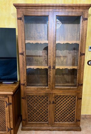 Vitrina madera maciza estilo mexicano