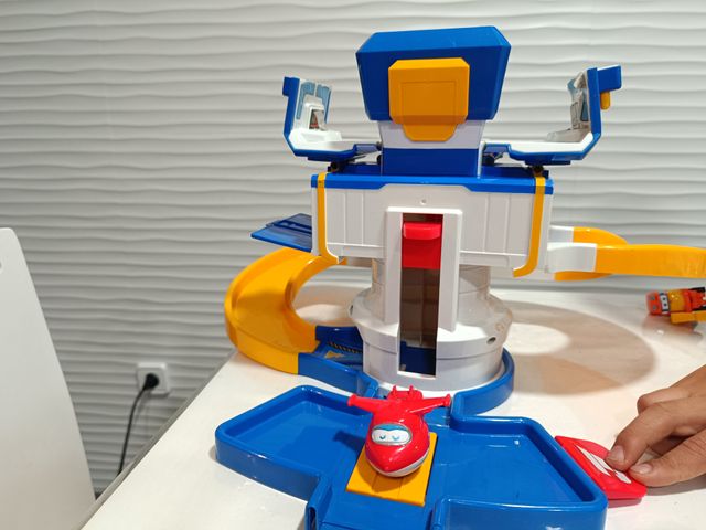 Super Wings - Torre de Control