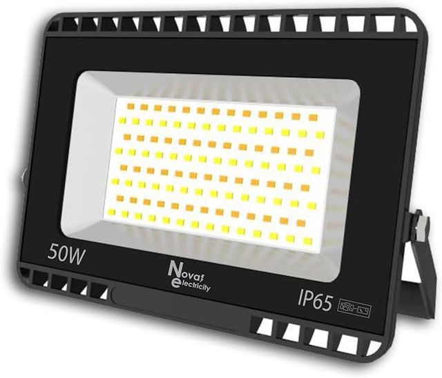 Foco e leds exterior con luz cálida/neutra/fría